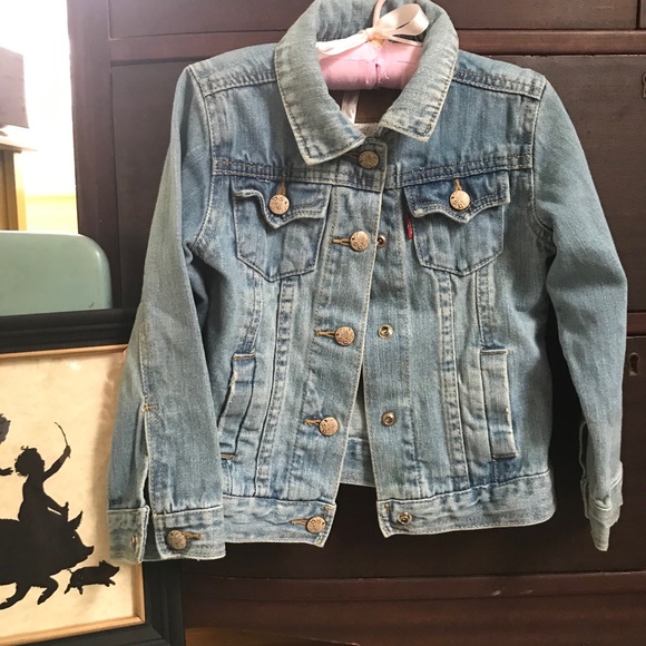 Levi's Other - Levi’s blue denim jacket size 3T girls